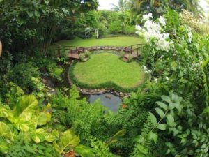 descreetgardensetting