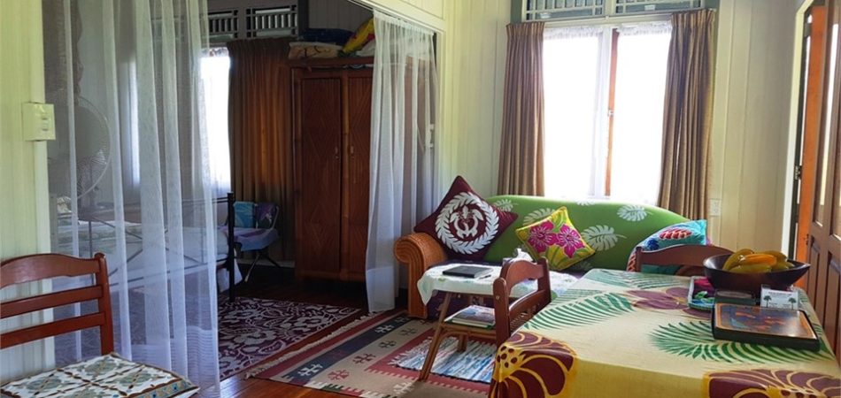 AroaBungalow-livingroom