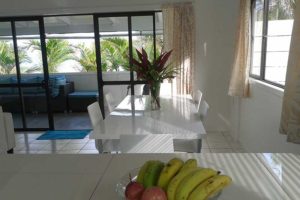 Tina Beachfront - indoor outdoor