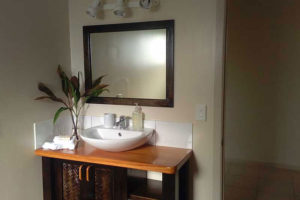 Pacific Breeze Retreat bathroom 1