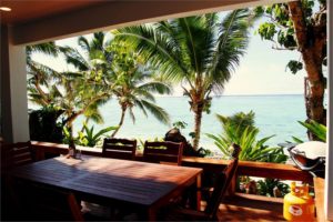 outdoor dining deck