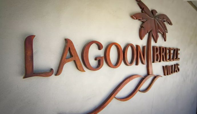 Lagoon_Breeze_Villas_Sign